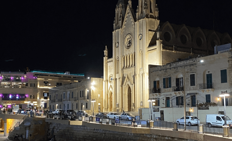 夜のマルタはこんな感じです