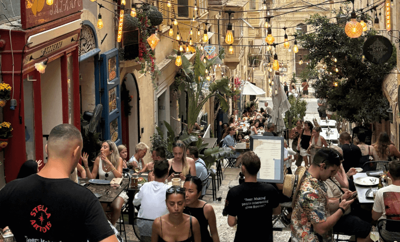 首都バレッタの街並みを撮影